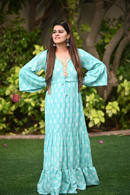 Long Maxi Dress With Shell Lace