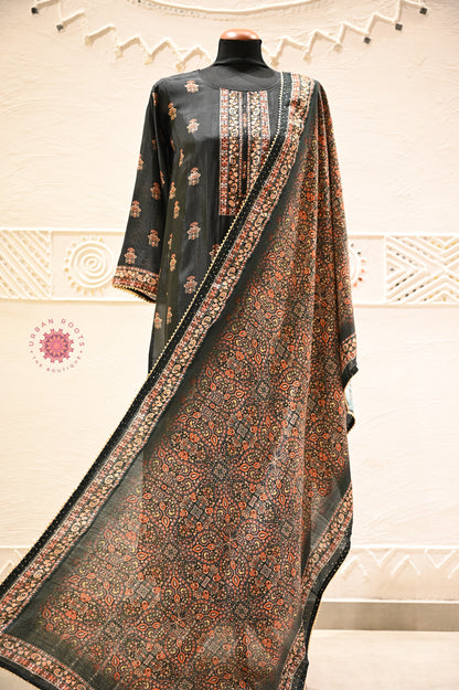 Printed Crepe Festive Suit