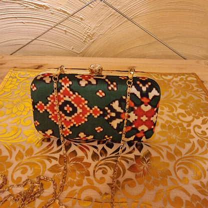 Patola Printed Clutch Bag Green - Urban Roots