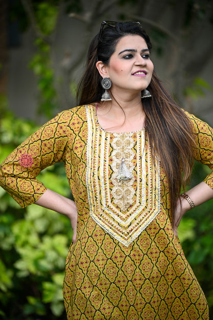 Block Printed Stitched Cotton Kurti With Gota / Lace Work