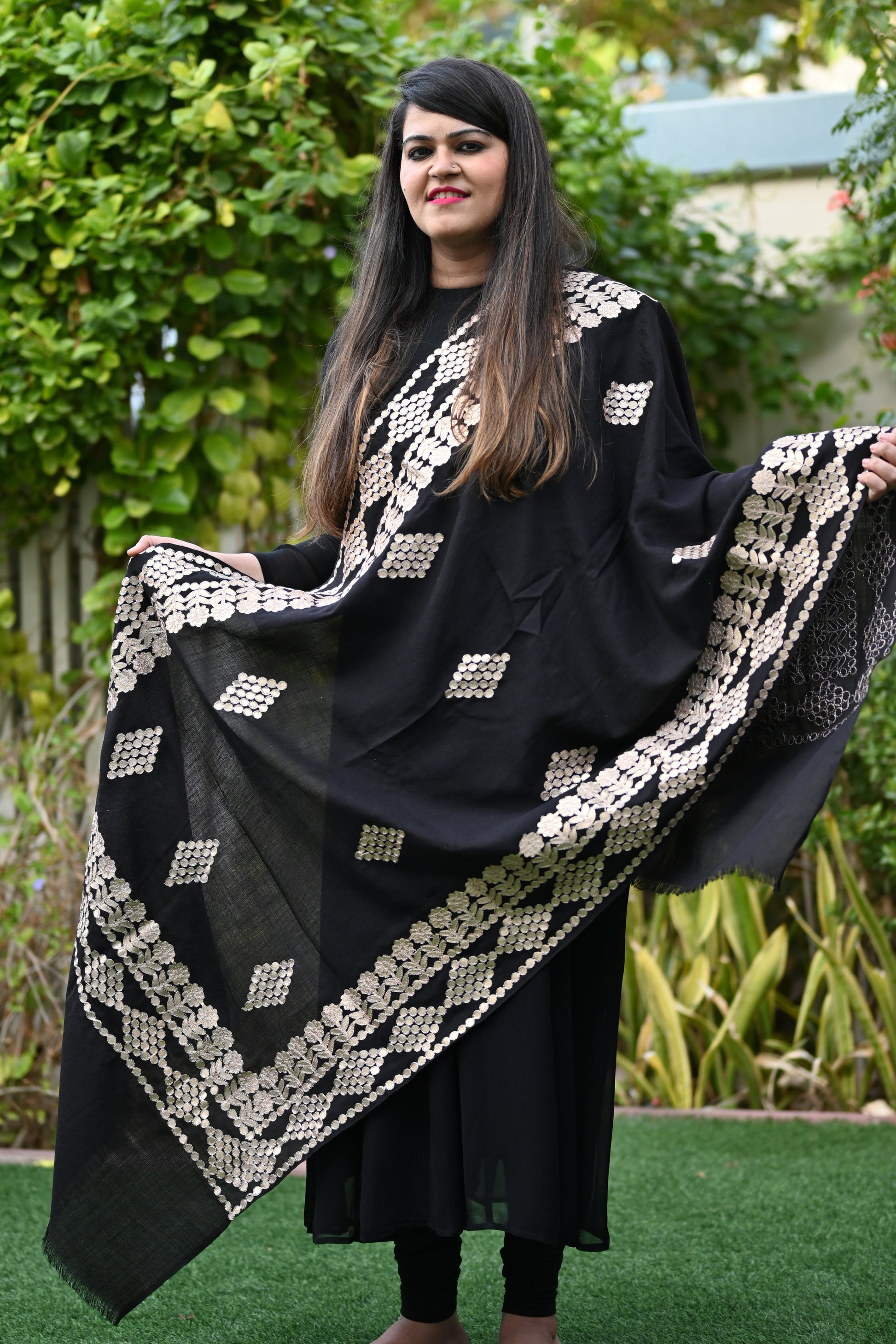 Pashmina Silk Gota Patti Stole - Urban Roots